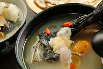花旗参田七鸡汤
