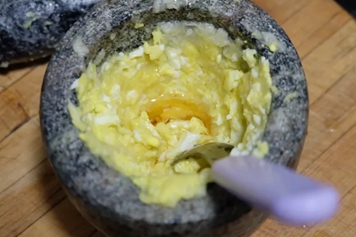 大蒜鸡蛋泥