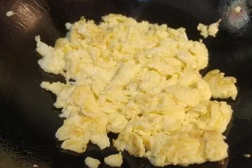 白糖炒鸡蛋
