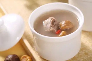 板栗排骨汤