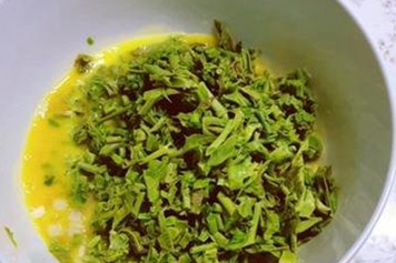 鹅蛋香椿同吃