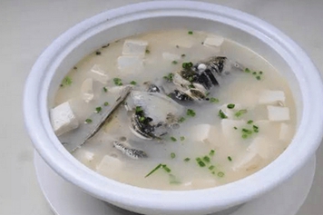豆腐鱼头汤