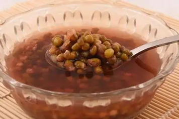 红糖绿豆汤