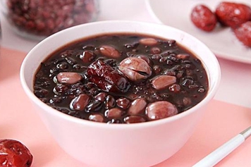 黑豆黑米红豆粥