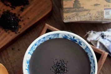 黑米黑芝麻糊