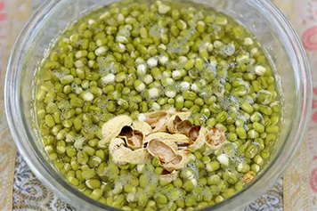 花生壳绿豆煮水