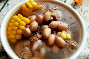 花生玉米排骨汤