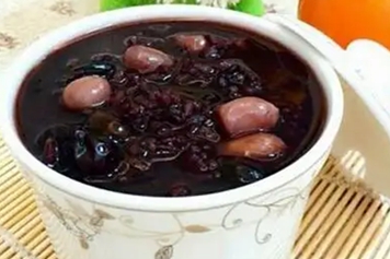 红豆红枣黑米粥