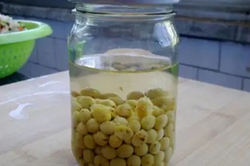 黄豆泡白醋