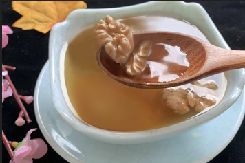 核桃红糖水