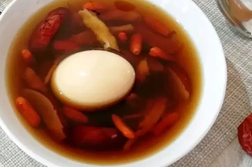 枸杞生姜煮鸡蛋