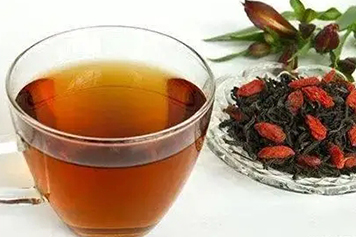 枸杞红茶泡水