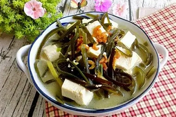 海带炖豆腐