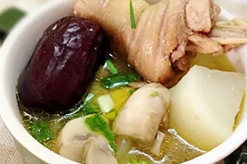 鸡肉白萝卜汤