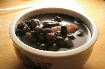 灵芝与黑豆同煮