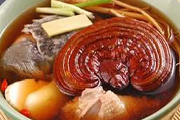灵芝苹果煲瘦肉