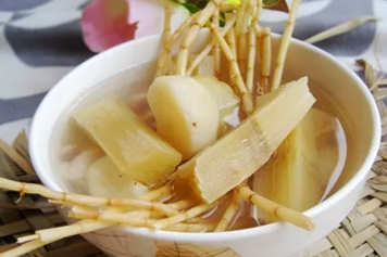 芦根白茅根一起煮水喝