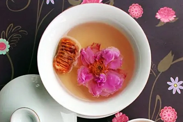 罗汉果玫瑰花茶