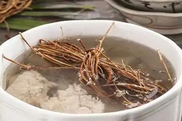 鸡骨草汤