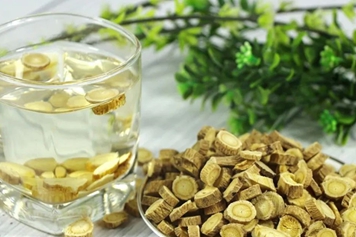 黄芪绿茶泡水喝