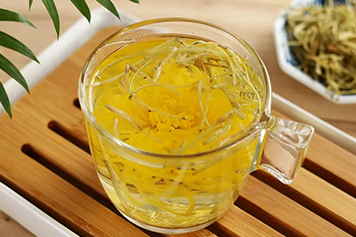 金银花和野菊花泡水喝