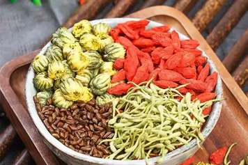 菊花金银花决明子枸杞茶