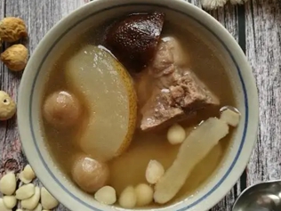 南北杏川贝无花果煲瘦肉