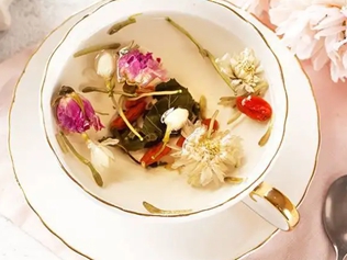玫瑰金银花泡茶