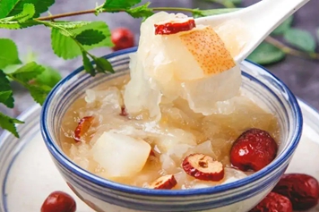 梨子炖银耳
