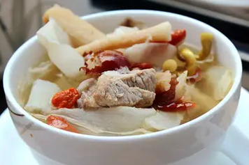 沙参玉竹瘦肉汤