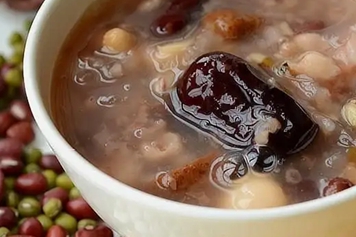 绿豆红枣薏仁米一起煮