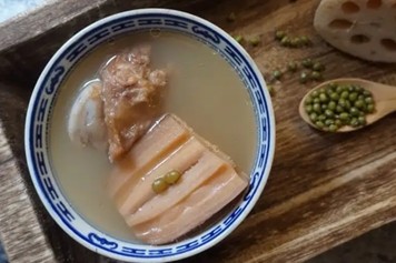 绿豆莲藕猪骨汤