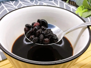 米醋泡黑豆