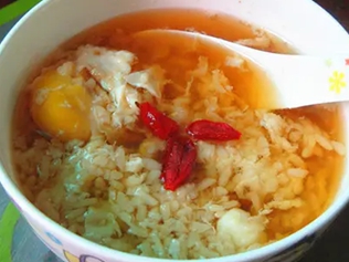米酒红糖水