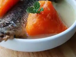 木瓜煲鲫鱼
