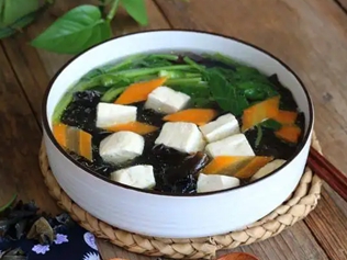 木耳豆腐汤