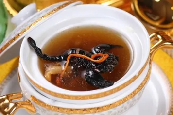 红参乌鸡汤