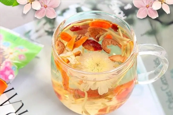 枸杞陈皮菊花泡水喝