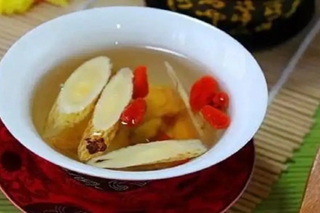 枸杞黄芪西洋参泡水喝
