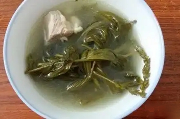 田冠草煲瘦肉