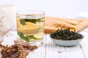 夏枯草蒲公英茶