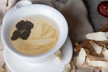 西洋参桑葚干泡水喝