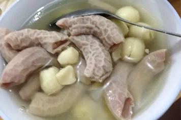 小肠炖莲子