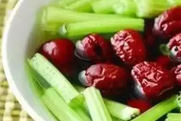 芹菜红枣煮水