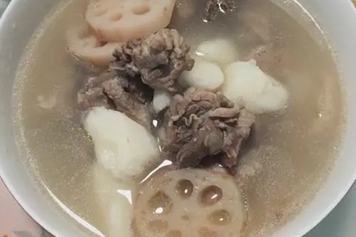 山药莲藕排骨汤
