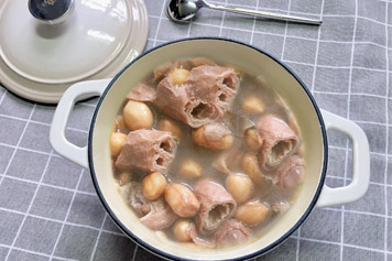 小肠炖花生