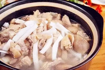 椰子猪肚鸡汤