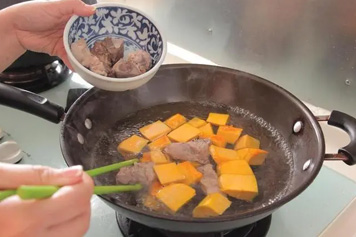 南瓜排骨汤