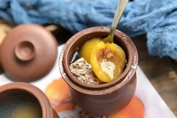 枇杷瘦肉汤