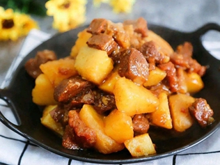 牛肉炖土豆